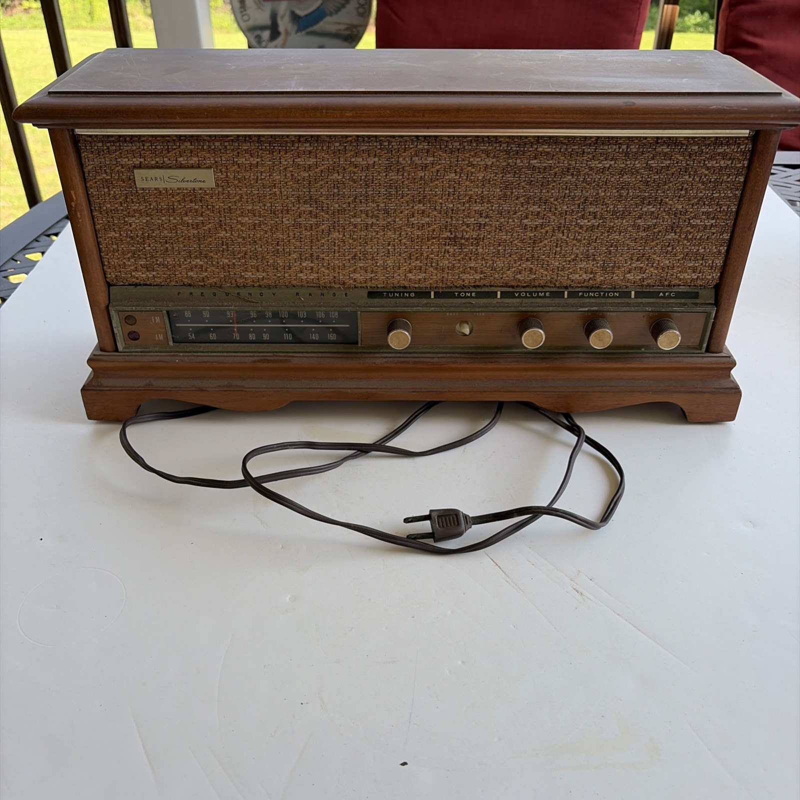 Vintage SEARS Silvertone AM/FM Table Radio Wood Cabinet Missing A Knob