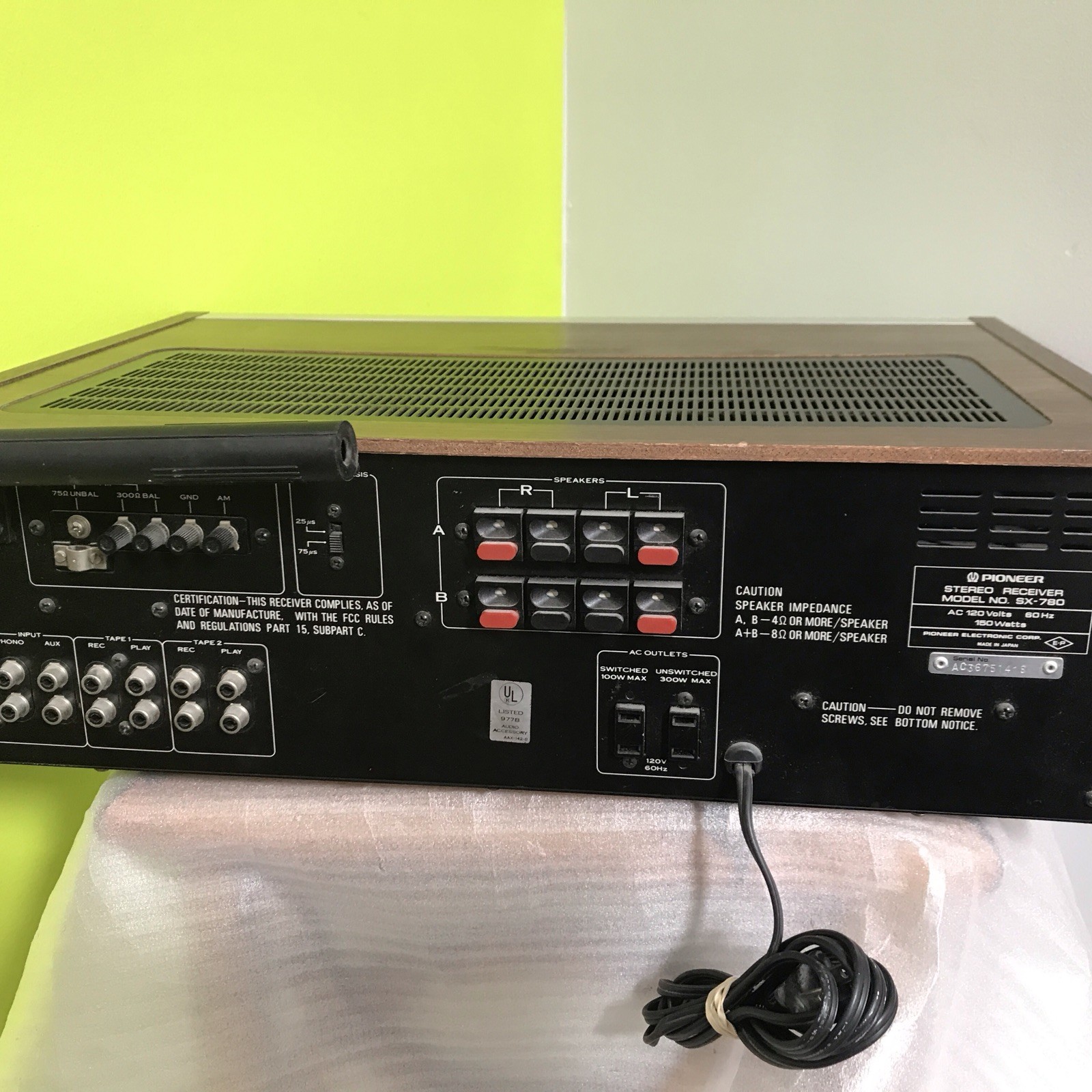Vintage Pioneer SX-780 AM/FM Hi-Fi Stereo Receiver Vtg Turns On – See Photos