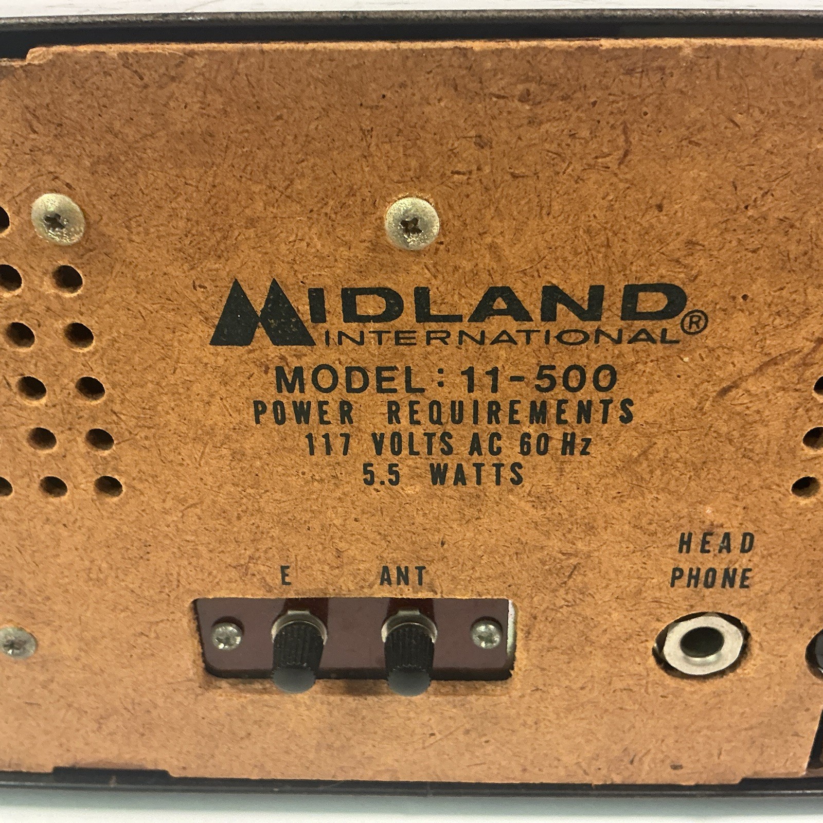 Midland International 11-500 Vintage 5-Band AM/FM/SW Radio Turns On And Working