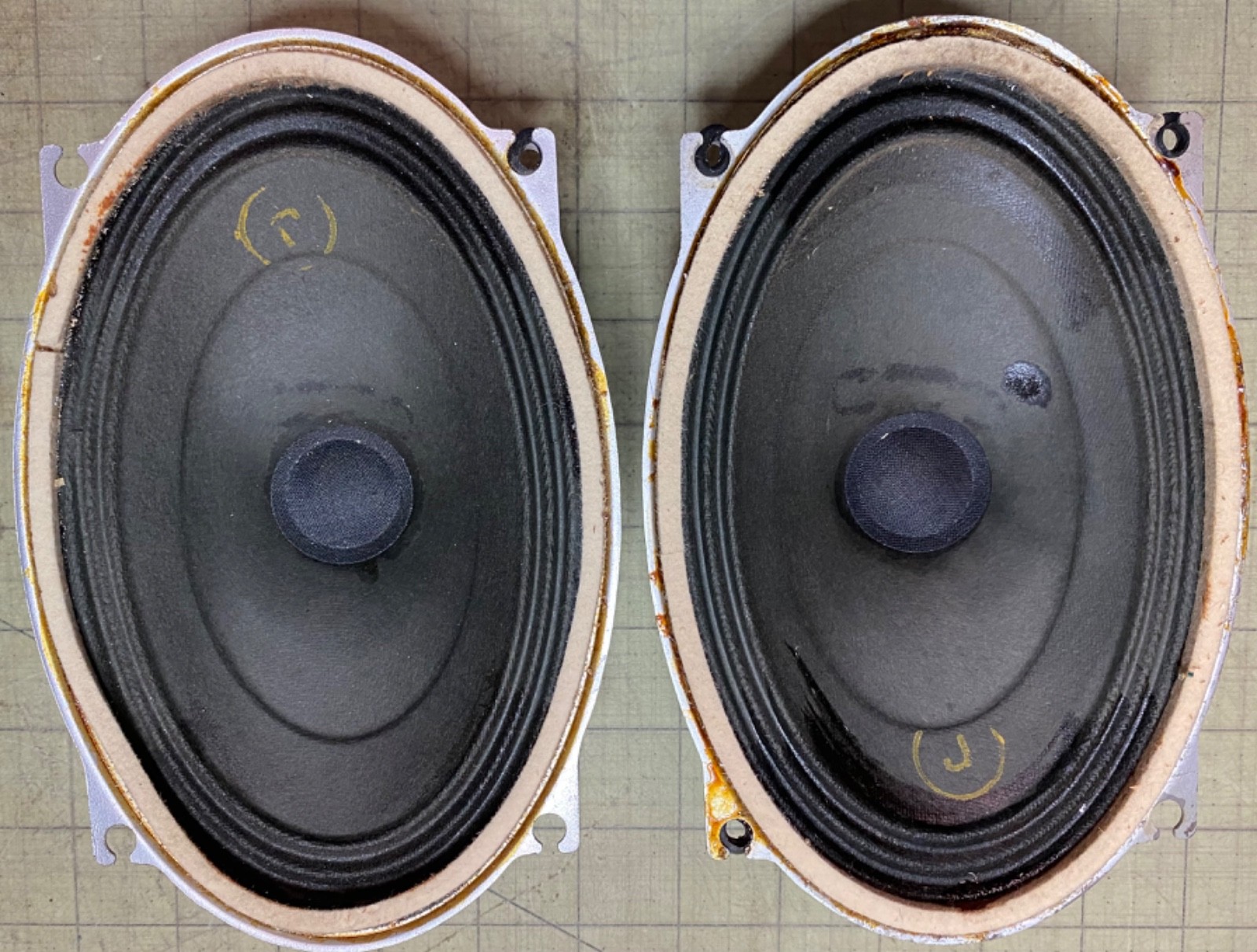 Pair of 7 x 5″ Midranges from Emud Console Tested 6 ohm
