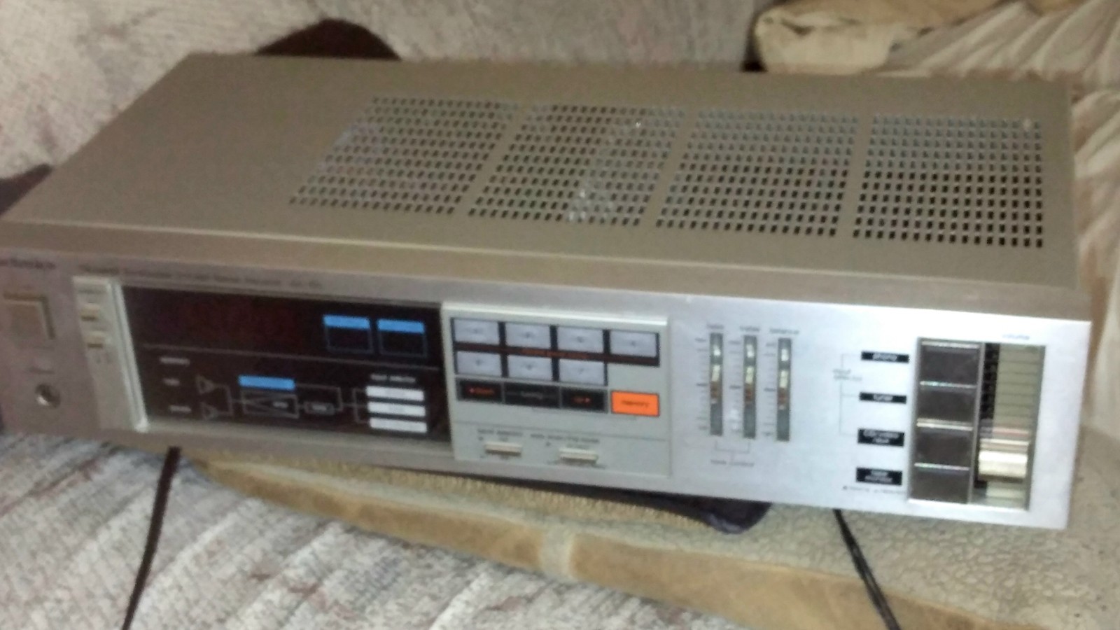 Vintage Technics SA-150 Quartz Synthesizer Stereo Receiver TESTED – FM RE-TUNED