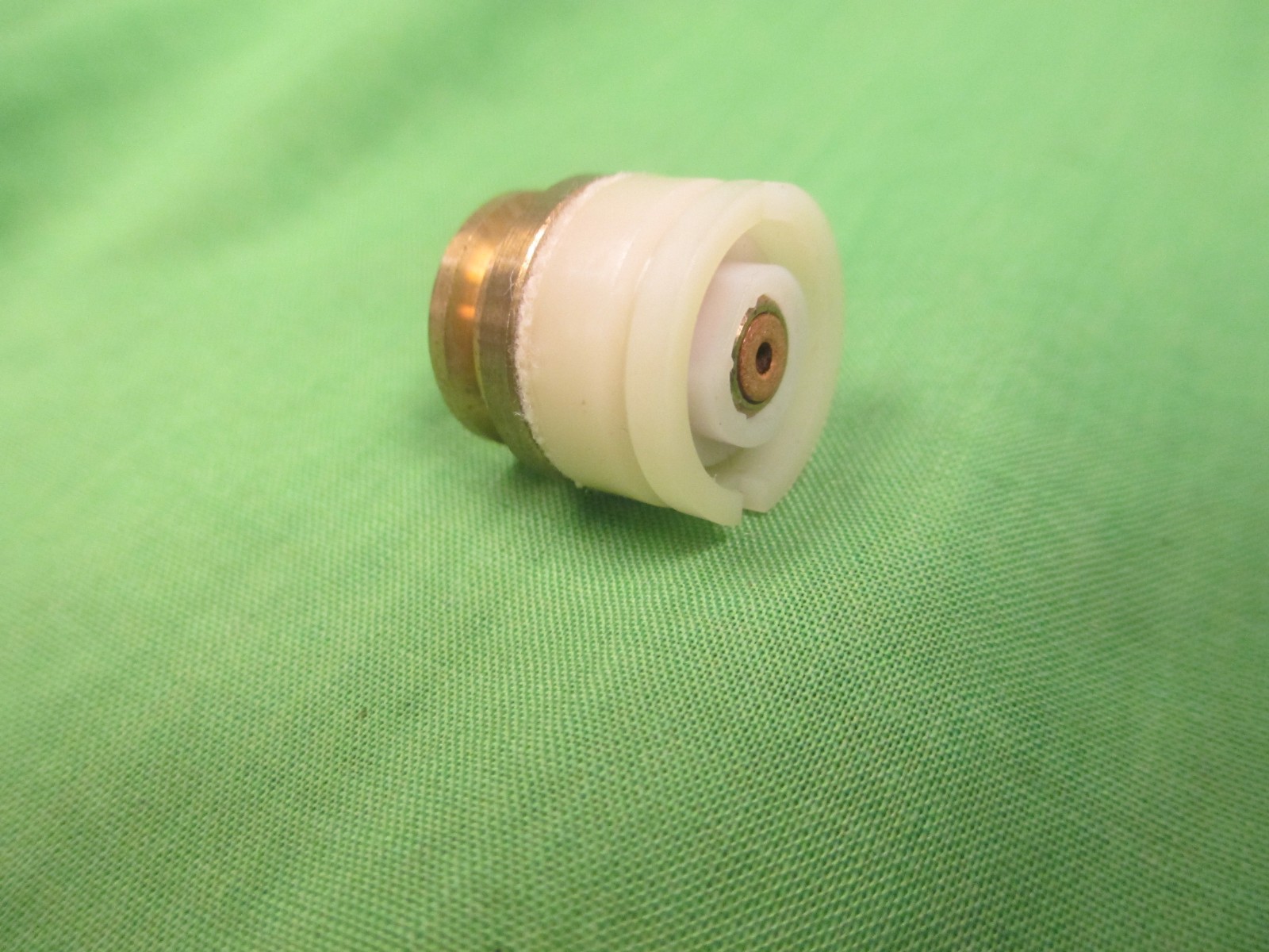 DUAL C 830 CASSETTE DECK COUPLING PULLEY COMPLETE PT # 263-066 NEW NEVER USED